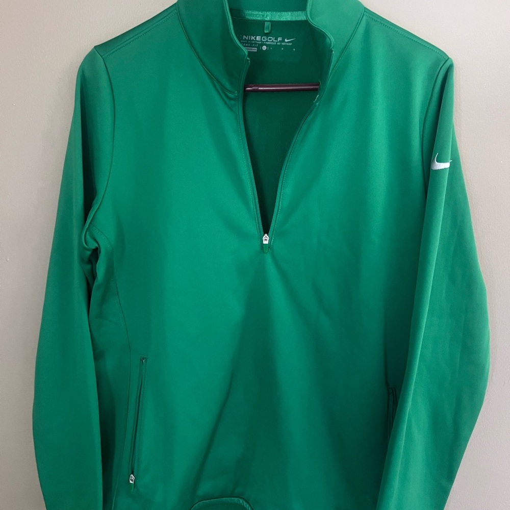 Women's Nike Golf 1/4 zip pullover with zip pockets